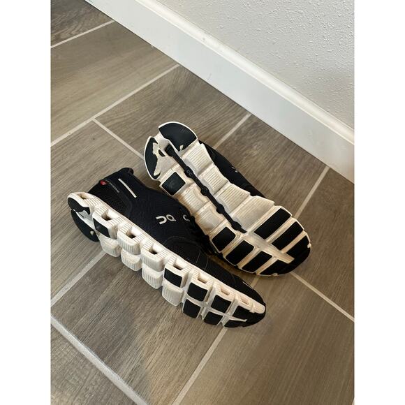 On cloud sneak -9 - Picture 3 of 5